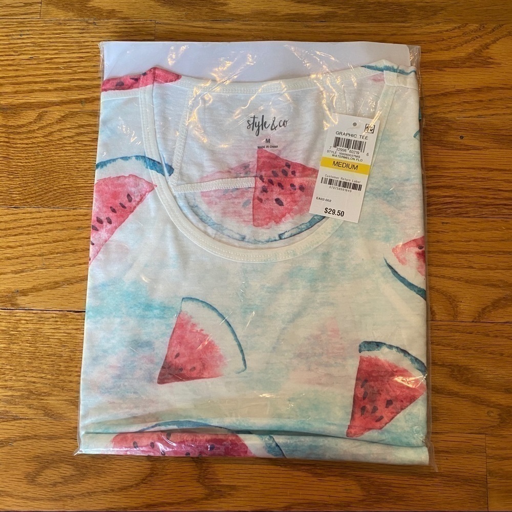 NWT woman’s watermelon tank size medium - Picture 2 of 5